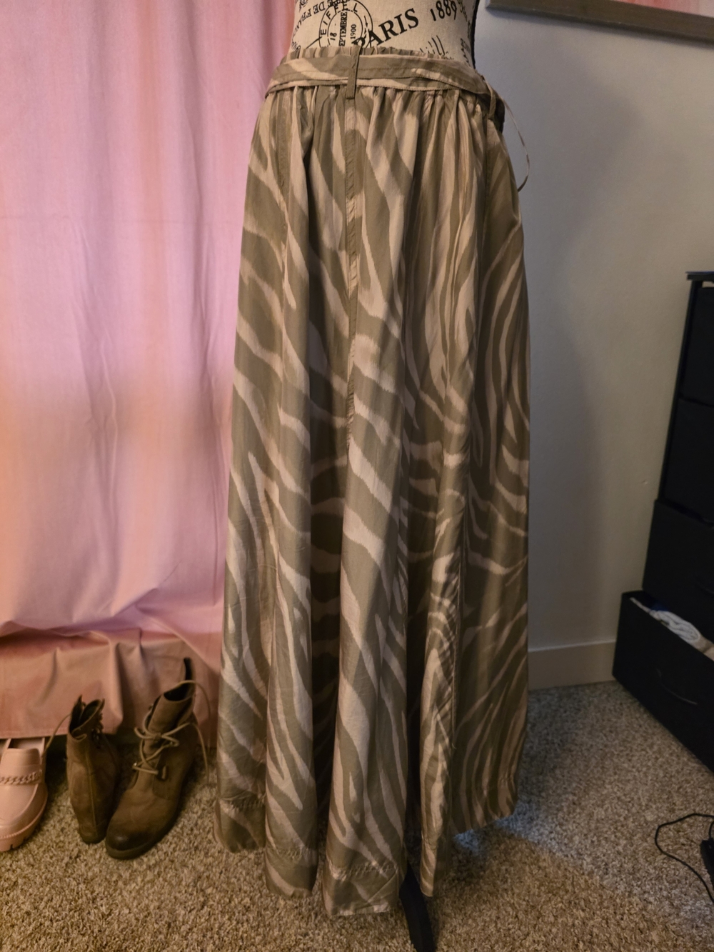 Banana Republic Taupe and Cream Zebra-Print Silk Maxi Skirt